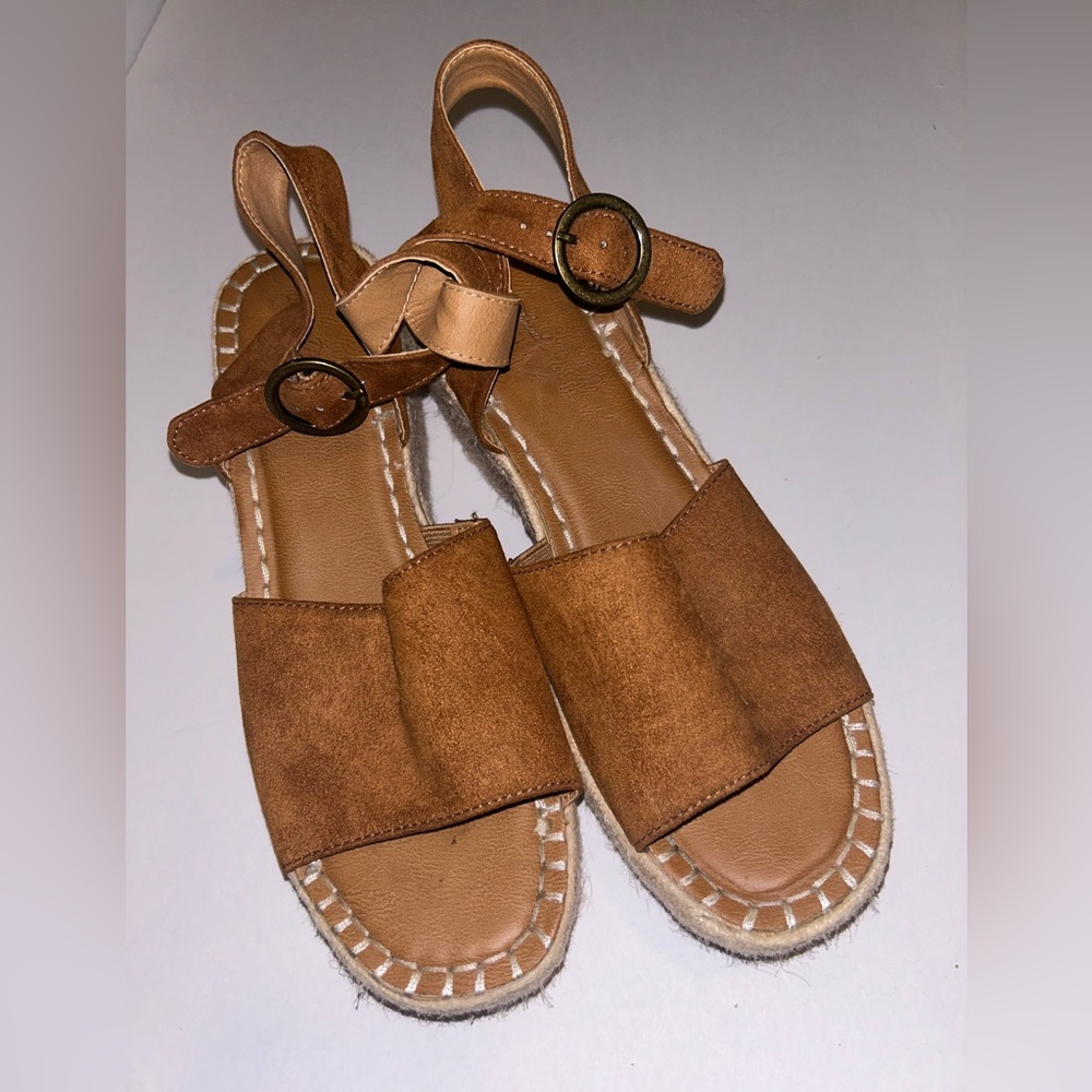 Universal Thread espadrille wedge sandals sz 8.5